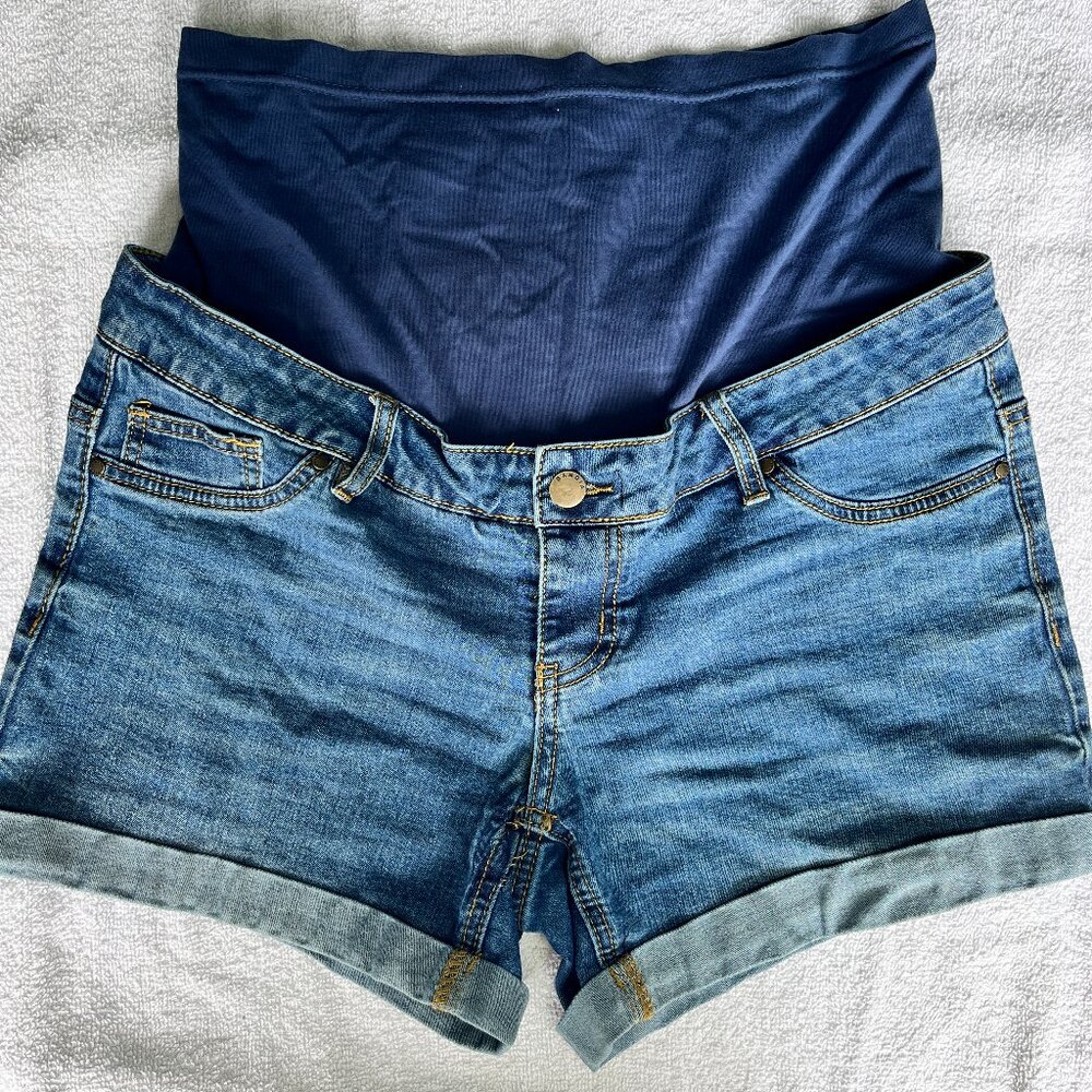 Bandia denim maternity shorts size 10